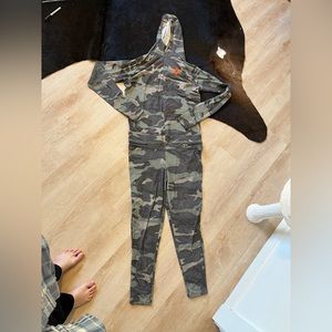 Camo one piece thermal